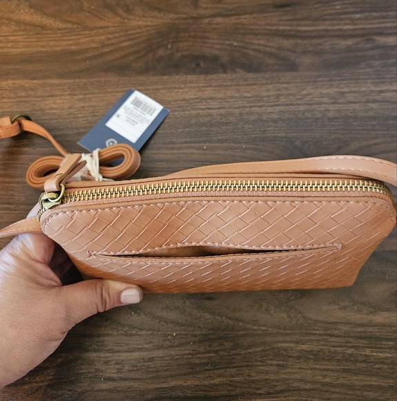 Universal Thread Small Woven Tan Crossbody Bag Faux Leather NWT - Picture 3 of 12